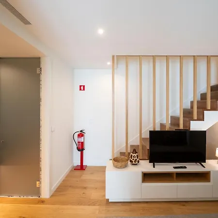 Lavandeira Apartment *