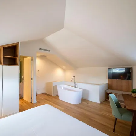 Lavandeira Apartment *